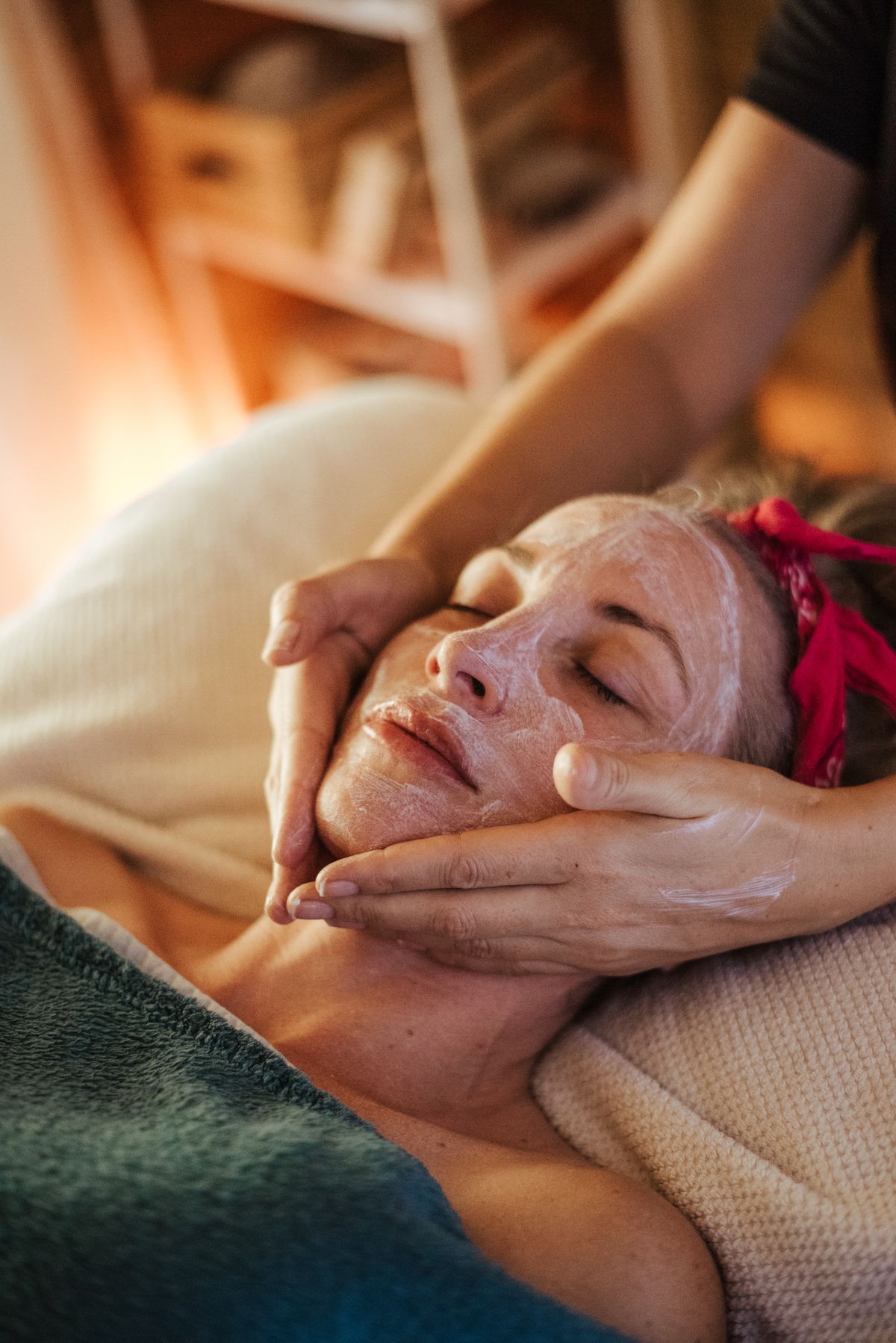 Spa treatment ambiance at Elise Nails